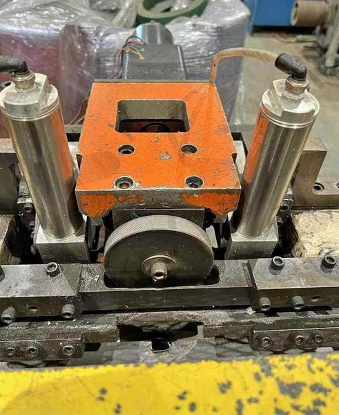 Tube Straightener and Cut-Off Machine, Komo Machine STOCK# 3935