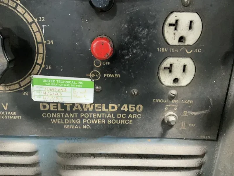 MILLER 450 A WELDER  -  DELTAWELD 450