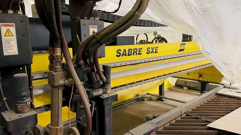 11′ x 42′ Esab Sabre SXE CNC Plasma Table Vision T5 control-300 amp, 2005 w/ 2017 upgrade
