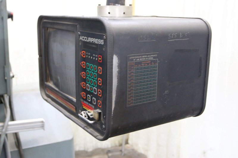 175 TON X 12' ACCURPRESS HYDRAULIC PRESS BRAKE: STOCK #70435