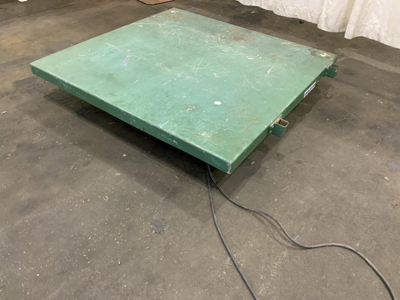 1200 LB AMERICAN LIFTS HYDRAULIC SCISSOR LIFT TABLE: STOCK #80926
