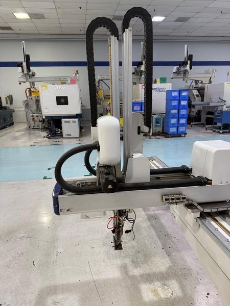 Yushin Used YA-150DL Servo Robot, 100-225 ton, yr. 2010
