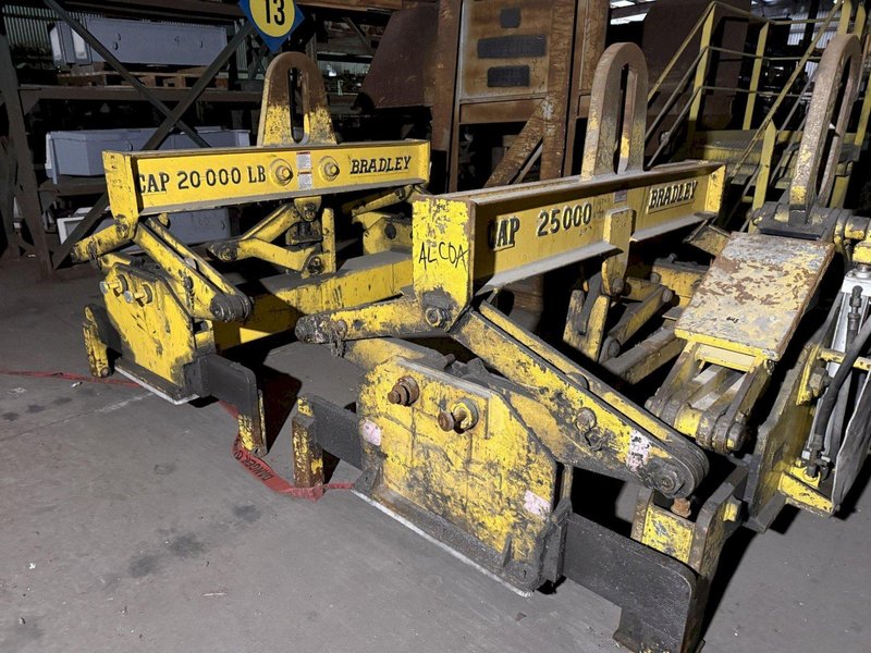 HERTWICH ENGINEERING MODEL #HE-300-30/A SWARF PUCK BRIQUETTER PRESS MACHINE: STOCK #23343