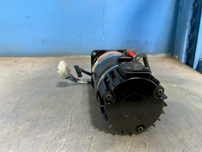 SUPER V 5.2 AMPS DC SERVO MOTOR   -  V730-012EL8
