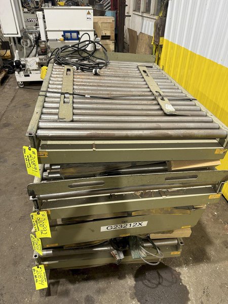 3800 LBS X 60&quot; X 42&quot; SOUTHWORTH HYDRAULIC SCISSOR LIFT TABLE WITH ROLLER CONVEYOR TOP, 110 VOLT: STOCK #20894