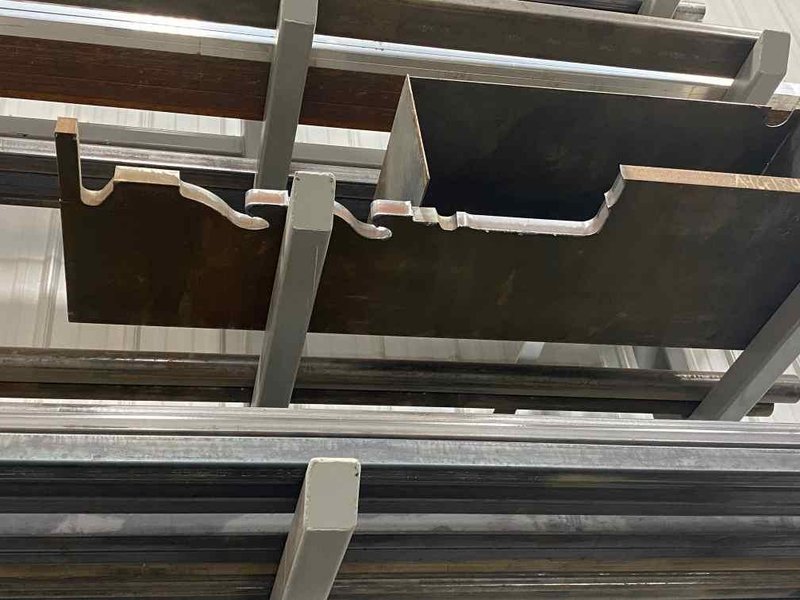 7′ x 21′ Taurus 2000 CNC Plasma Table, 1999 – HPR 130, 2008 software upgrade