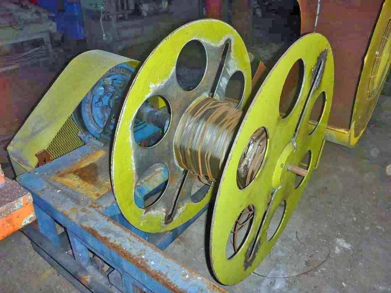 1&quot; x 0.105&quot; Sesco Scrap Winder