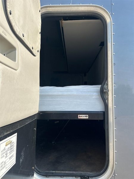 2020 Peterbilt 579 1XPBDP9X4LD650676