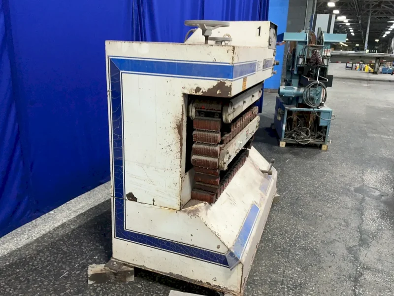 YOUNGSTOWN PLASTIC TOOLING AND MACHINERY INC PULLER   -  3287/6/
