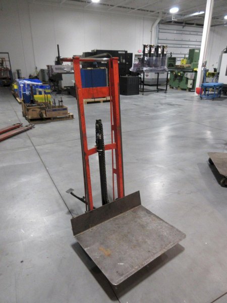 Global Die Cart 30" x 22" Platform 48" Lift Height, Foot Lever Operated - Auction Item