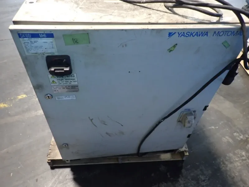 YASKAWA ELECTRIC ROBOT  -  MH6