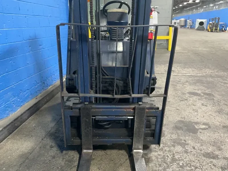 KOMATSU FORKLIFT MANUFACTURING CO. 3750 LBS ELECTRIC FORKLIFT  -  FB 20SH-4