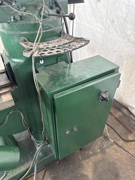 2 HP BRIDGEPORT SERIES 1 VERTICAL MILL. STOCK # 0774825