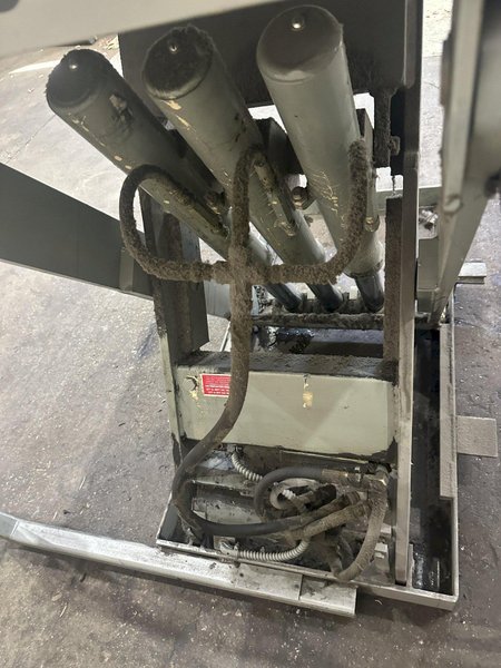 5000 LB. HYDRAULIC TURN TABLE: STOCK #77269