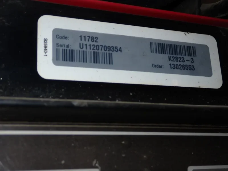 LINCOLN 350 AMP WELDER  -  POWER WAVE S350