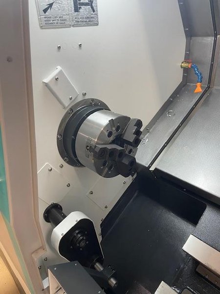 Feeler FTC-200L CNC Lathe, 2017 – Fanuc, Tailstock, 12 Station Turret, Parts Catcher, Chip Conveyor