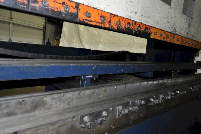 176 X 13&#039; TON KOMATSU HYDRAULIC PRESS BRAKE