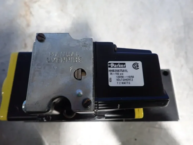 PARKER 150 PSI SOLENOID VALVE   -  HHB2087501L