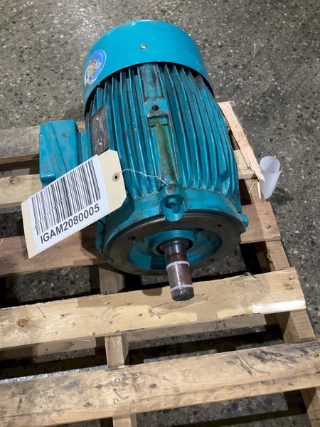 BROOK CROMPTON CC4N0105C 10HP MOTOR, 3PH, 1740 RPM USED
