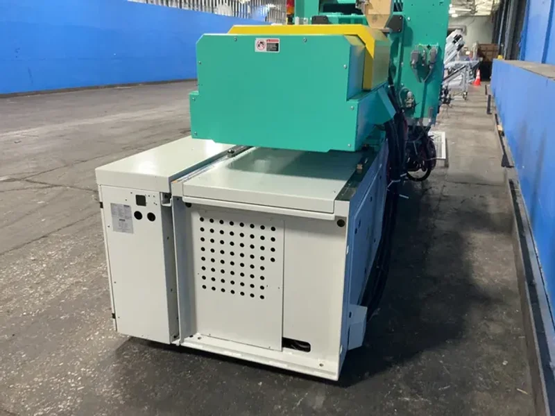 ARBURG INJECTION MOLDER  -  520 E 1500-400