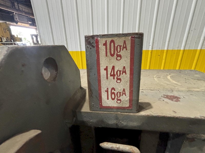 10' x 10 GA ROPER WHITNEY PEXTO MODEL #10-H-10 HYDRAULIC SHEAR: STOCK #22973