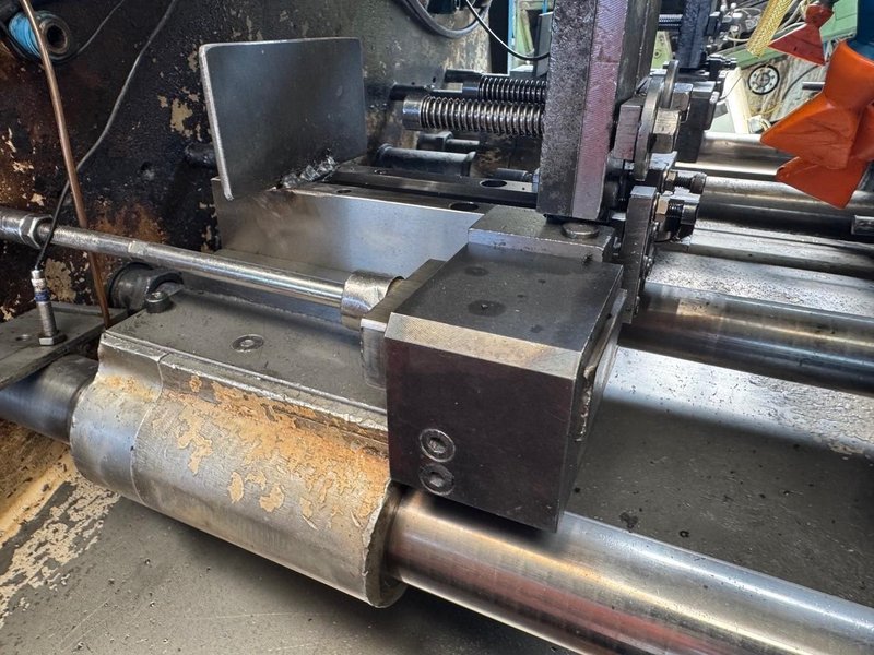 NUTAP MAS-24F Twin Spindle NUT TAPPING MACHINE
