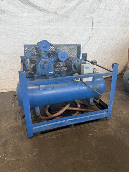 10 HP U.S. ELECTRIC PISTON TYPE AIR COMPRESSOR. STOCK # 0993525