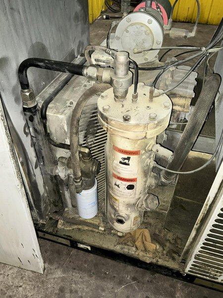 25 HP INGERSOLL RAND MODEL #SSR-EP25SE ROTARY SCREW AIR COMPRESSOR: YOBRO #25333