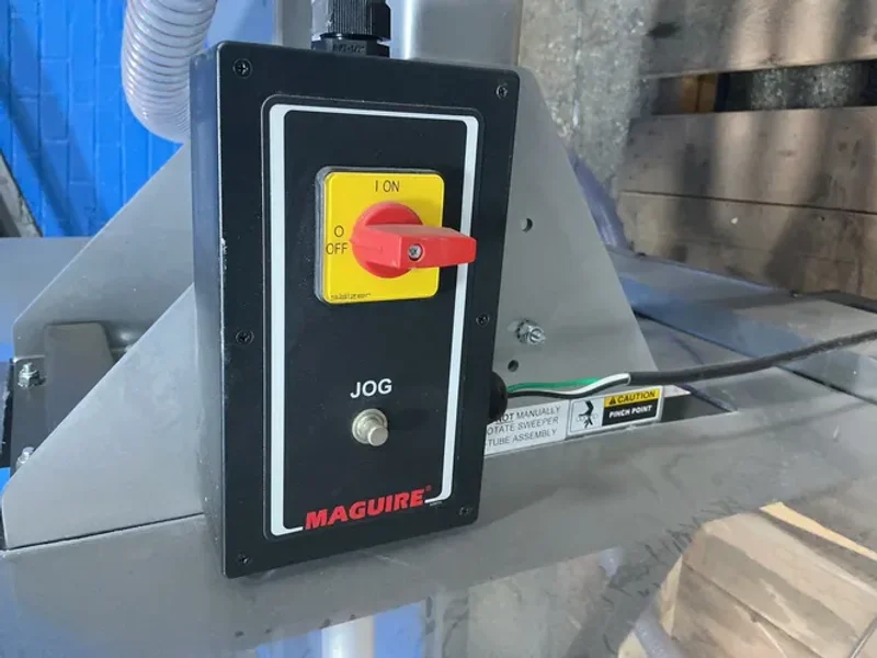 MAGUIRE PRODUCTS, INC. GAYLORD SWEEPER  -  SW-4815