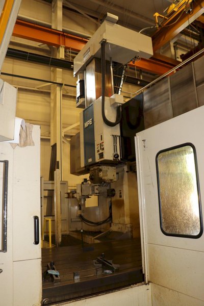 117" X 114" X 39" TOSHIBA MODEL MPE-2140 BRIDGE MILL: YOBRO #26305