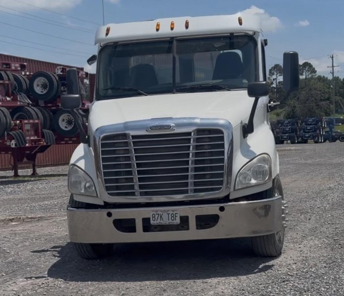 Freightliner 125 Cascadia Day Cab – CUMMINS ISX15, 2015