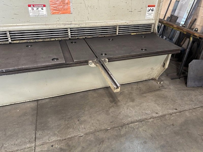 1/2” x 12’ AccurShear 650012 Hydraulic Power Squaring Shear, 2006 – Backgauge