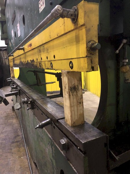 230 TON X 14' CINCINNATI MODEL #230CBX12 HYDRAULIC PRESS BRAKE: STOCK 16875