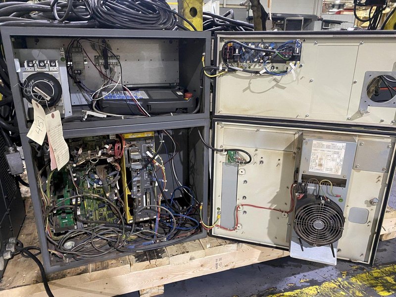 FANUC – ArcMate 100iC/6L w/ R-30iB Controls PARTS ONLY
