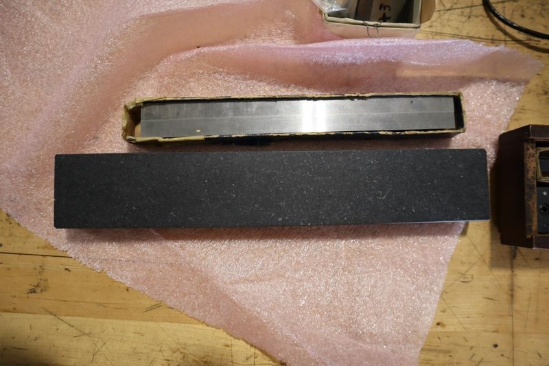 Federal 832 Electronic Gage Amplifier, Federal EHE-2048 Electronic Gage HEad, Assorted Gage Blocks- Auction Item