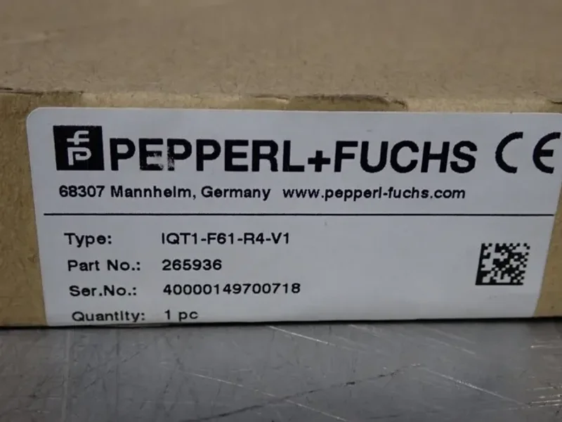 PEPPERL+FUCHS READ/WRITE DEVICE   -  IQT1-F61-R4-V1