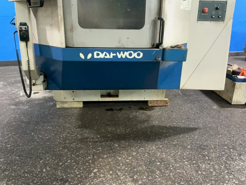 DAEWOO 28” X 46” CNC VMC  -  DVC-400