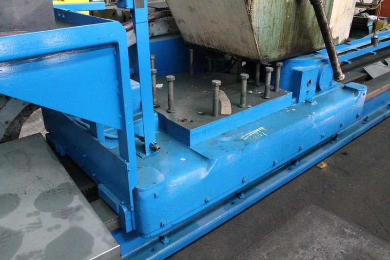 19&#039; CARLTON TRAVELING BASE:  STOCK #64111