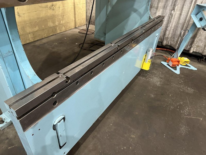 90 TON X 8' CINCINNATI CBII HYDRAULIC BRAKE: STOCK #76657