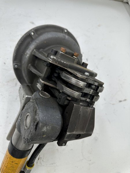 3/4" FROMM MODEL #A482 PNEUMATIC STRAPPING TOOL WITH TENSIONER: YOBRO #26177