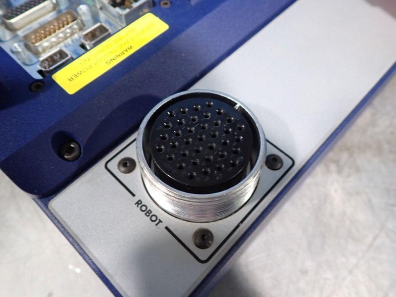 OMRON ROBOT CONTROLLER  -  EMB-40R