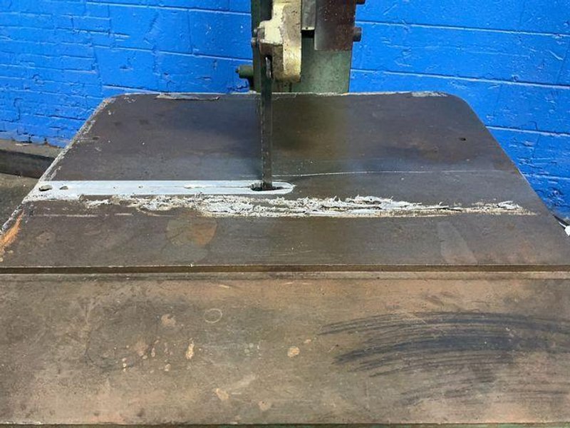 POWERMATIC 19.5” VERTICAL BAND SAW  -  87