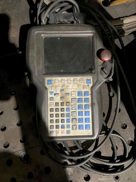 LINCOLN ELECTRIC SYSTEM 10 MIG CELL FANUC ROBOT