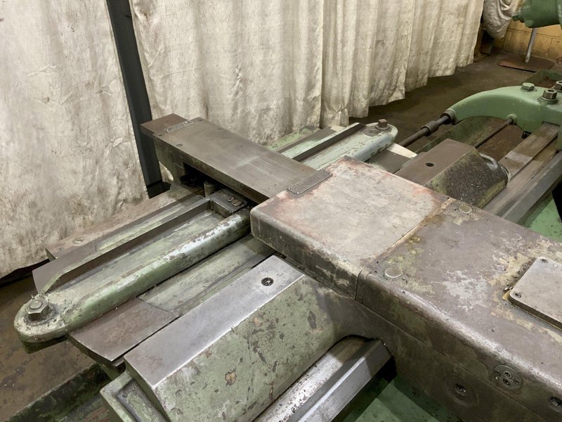 24" X 192" MONARCH MODEL 2516 SERIES 80 ENGINE LATHE: STOCK #81440