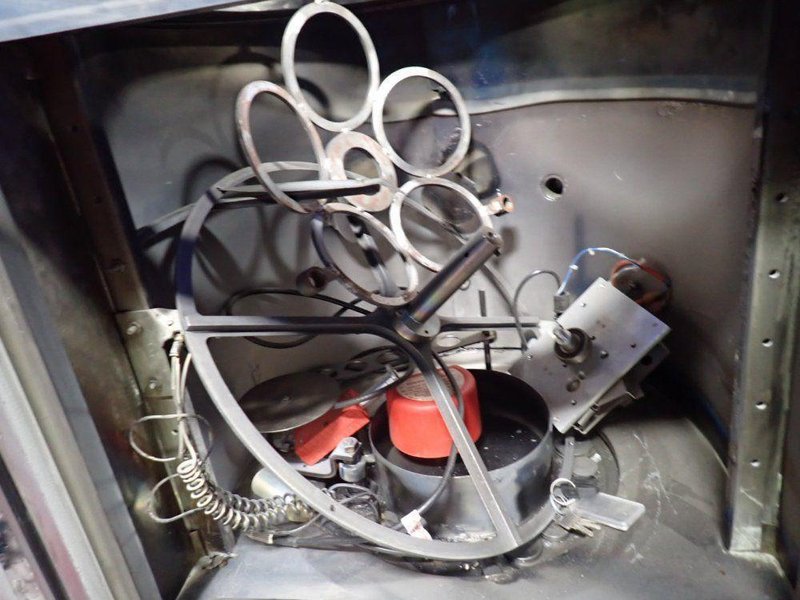 EDWARDS VACUUM COATING SYSTEM  -  AUTO 500