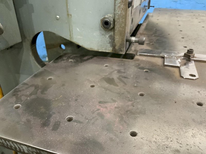 24" X 10 GA LODGE &amp; SHIPLEY MODEL 2CT40 POWER SQUARING SHEAR: STOCK #80981