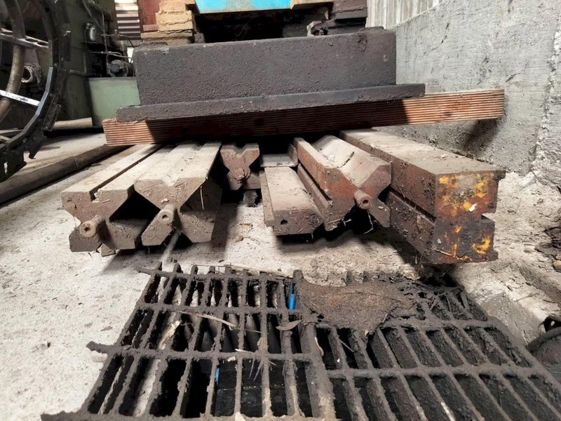 192&quot; X 4-3/4&quot; X 4-3/4&quot; 4-WAY PRESS BRAKE DIE. STOCK # 0778125