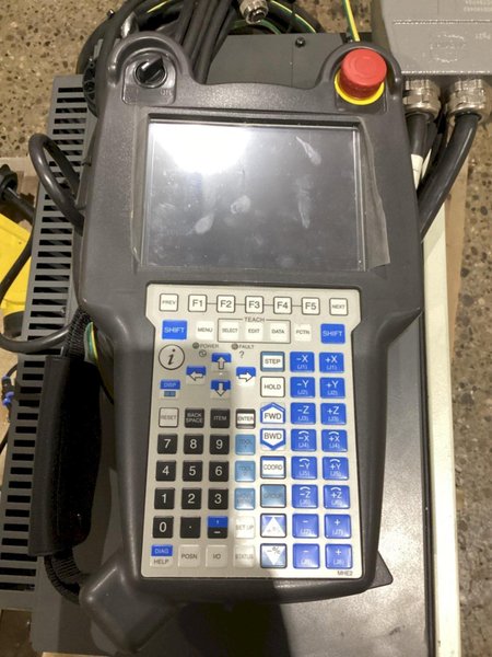 FANUC LR Mate 200iD/7L Robot w/ R-30iB Mate PLUS Controls &amp; Pendant USED