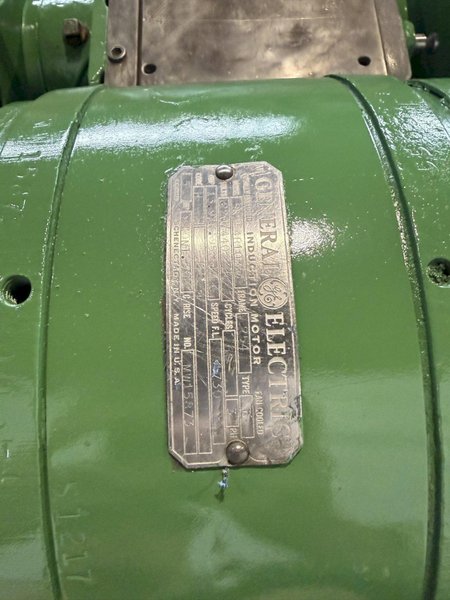 18" X 36" CINCINNATI UNIVERSAL CYLINDRICAL GRINDER. STOCK # 0779425