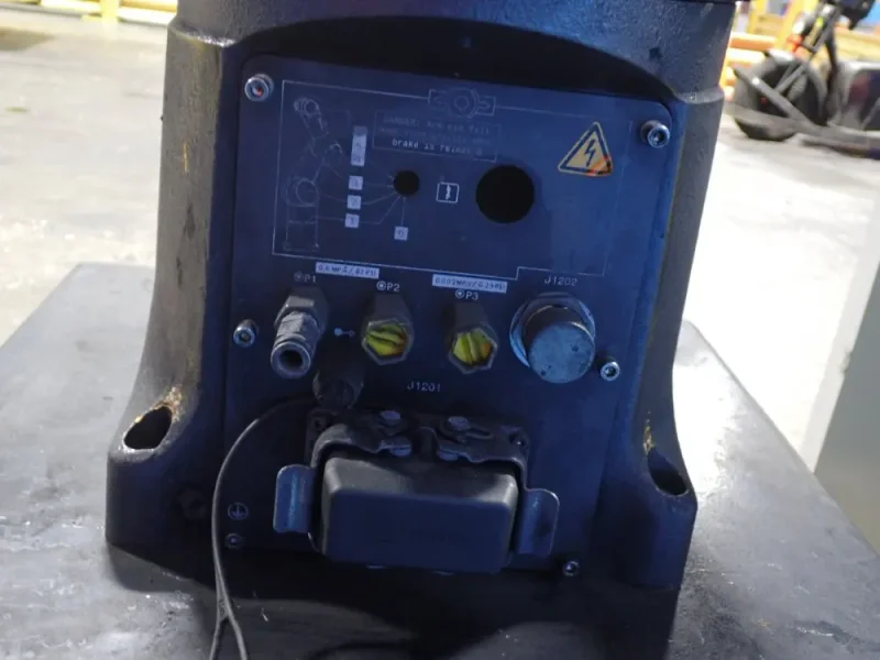 STAUBLI ROBOT  -  TX90XL